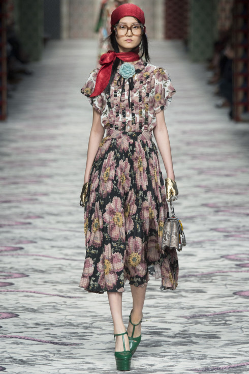 Gucci, Italian fashion house, Spring Summer Ready To wear 2016, Women's catwalk style, floral dress, Vanessa voegele-Downing, themodeledit.com