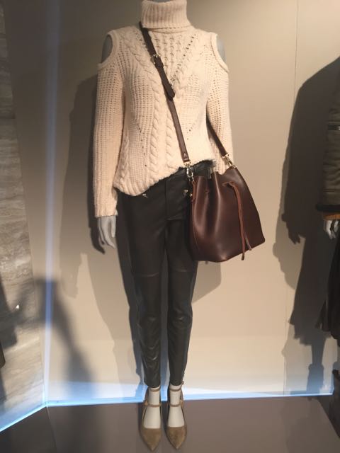 M&S A/W 2016/17, ecru cable knit sweater, cut out shoulder chunky sweater, big drawstring shoulder bag, big leather bag, brown leather bag