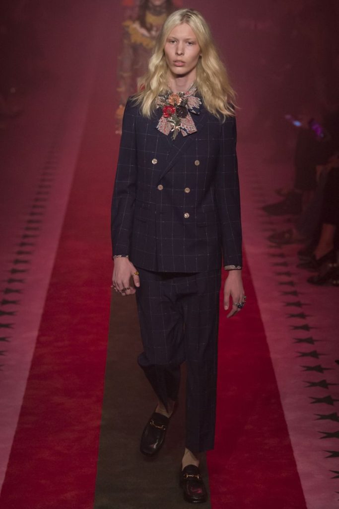 Gucci SS17, Gucci womenswear, tailored trouser suit, women's trouser suit, pussy bow blouse