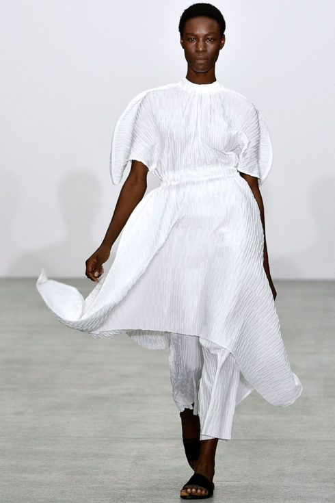 Sid Neigum SS17, LFW, London Fashion Week, Brewer Street Car Park Show Space, white dress suit, white