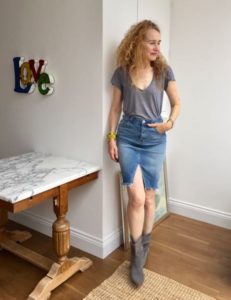 H&M Denim skirt, Jeans Skirt, Ankle boots, t-shirt, Vanessa Voegele-Downing