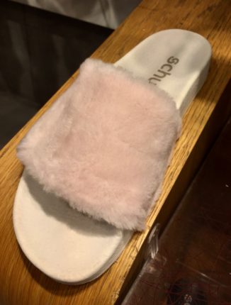 Pink faux fur Sliders, Schuh footwear, Schuh Sliders, Schuh pink fur Sliders